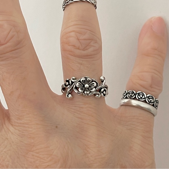 Sterling Silver Flower Ring with Swirl, Silver Rings, Floral Ring, Flowers - Picture 3 of 13